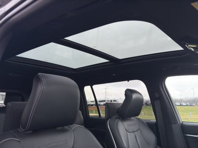 2024 Jeep Grand Cherokee L Overland w/Tow & Entertainment