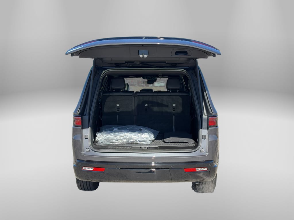 2024 Jeep Wagoneer Series II Carbide