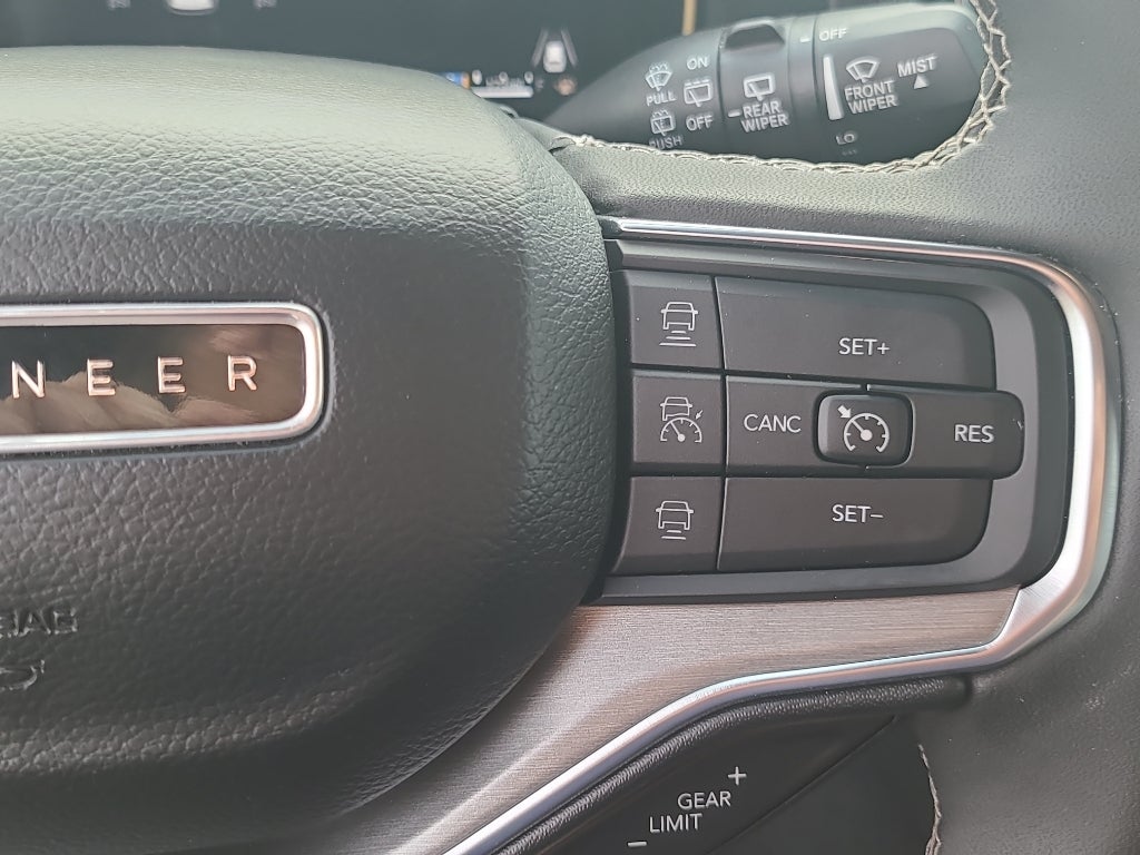 2024 Jeep Wagoneer Series II Carbide