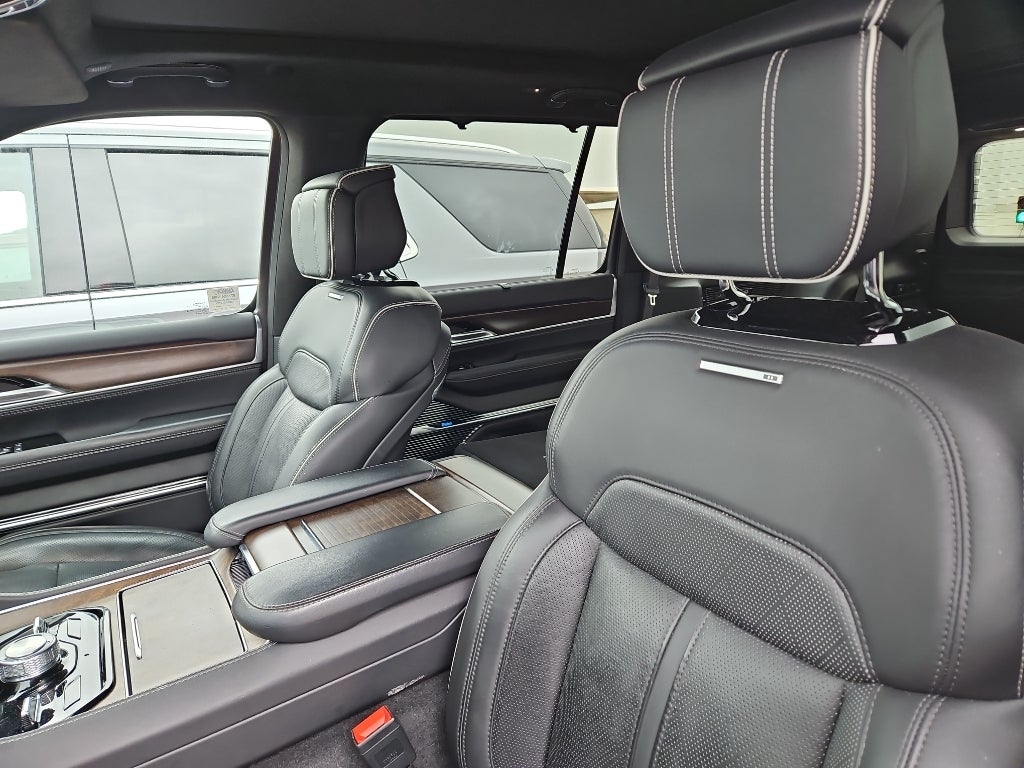 2023 Jeep Grand Wagoneer Series II