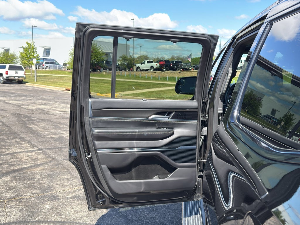 2024 Jeep Grand Wagoneer Series II Obsidian
