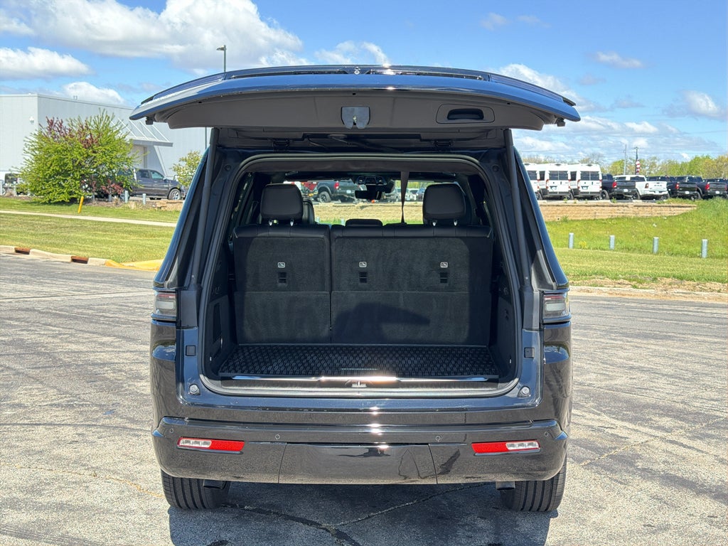 2024 Jeep Grand Wagoneer Series II Obsidian