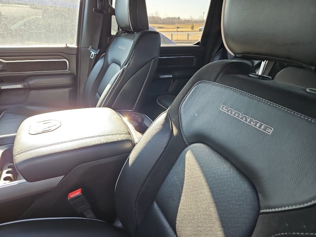 2025 RAM 1500 Laramie Night Edition w/Moonroof