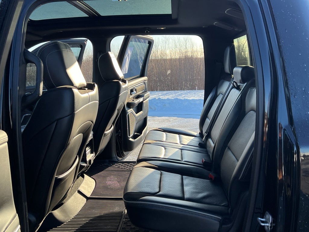 2023 RAM 1500 Laramie Night Edition w/Moonroof