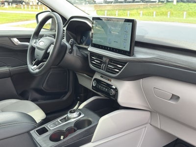 2025 Ford Escape Platinum Moonroof