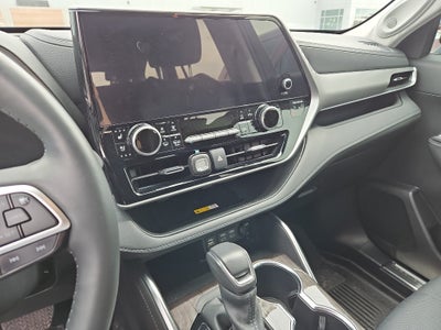2024 Toyota Highlander Platinum