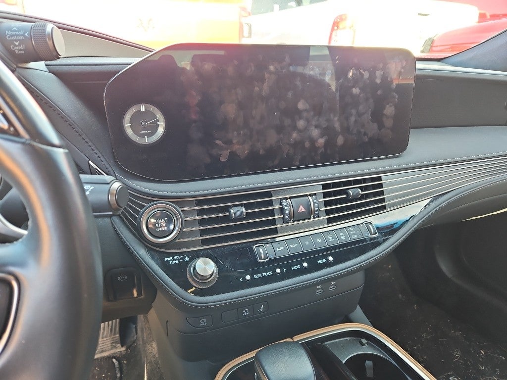 2023 Lexus LS 500 Luxury Package