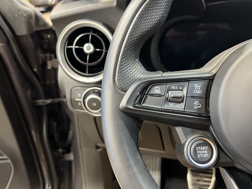 2024 Alfa Romeo Stelvio Ti