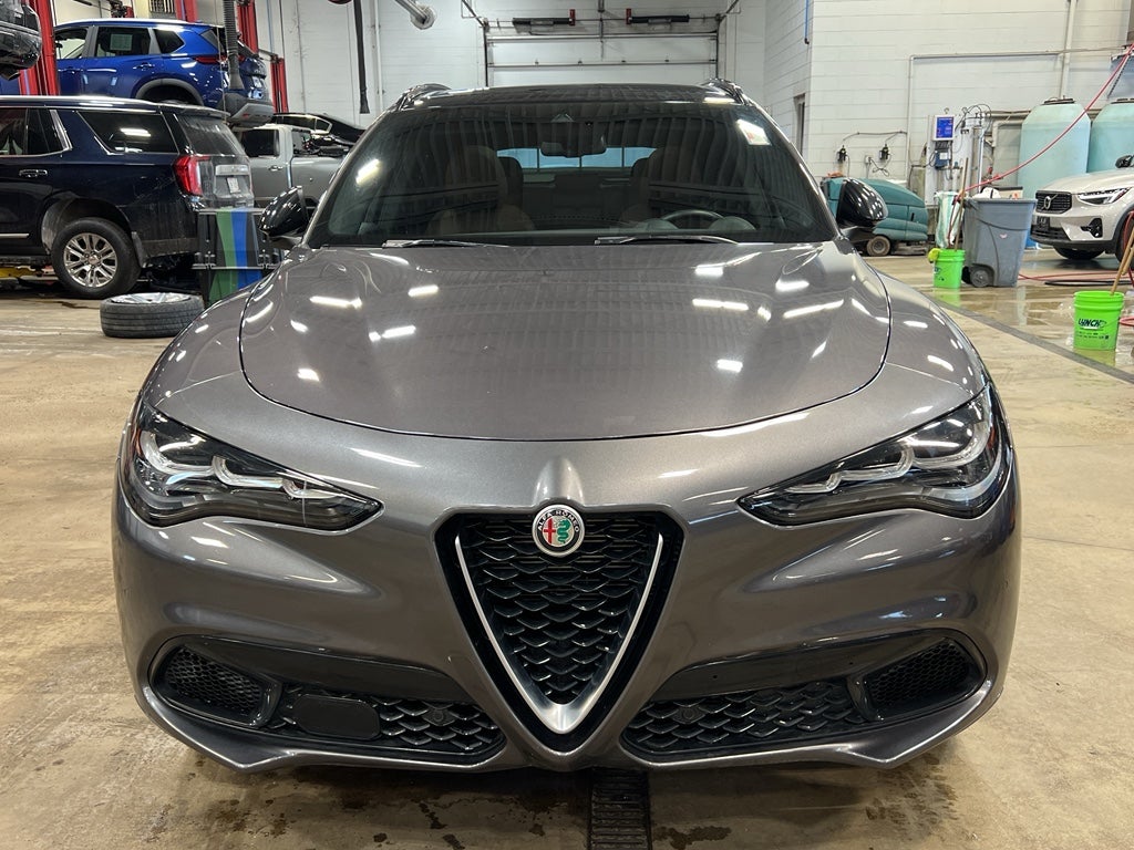 2024 Alfa Romeo Stelvio Ti