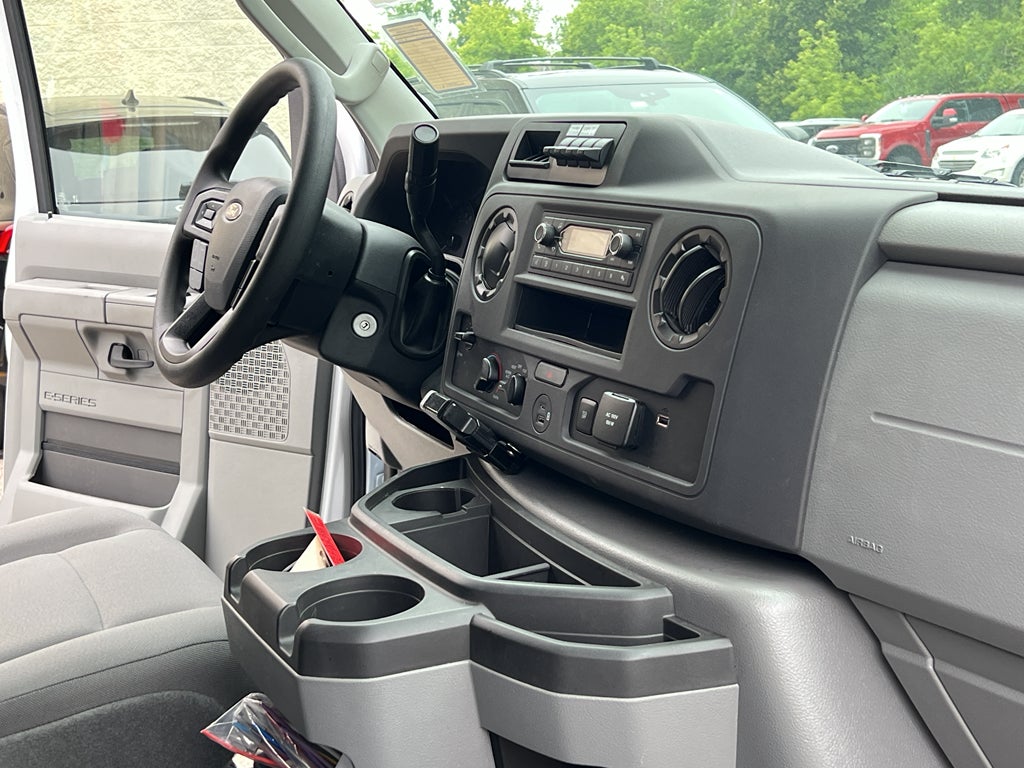 2026 Ford E-Series Cutaway E-350 SRW 138" WB