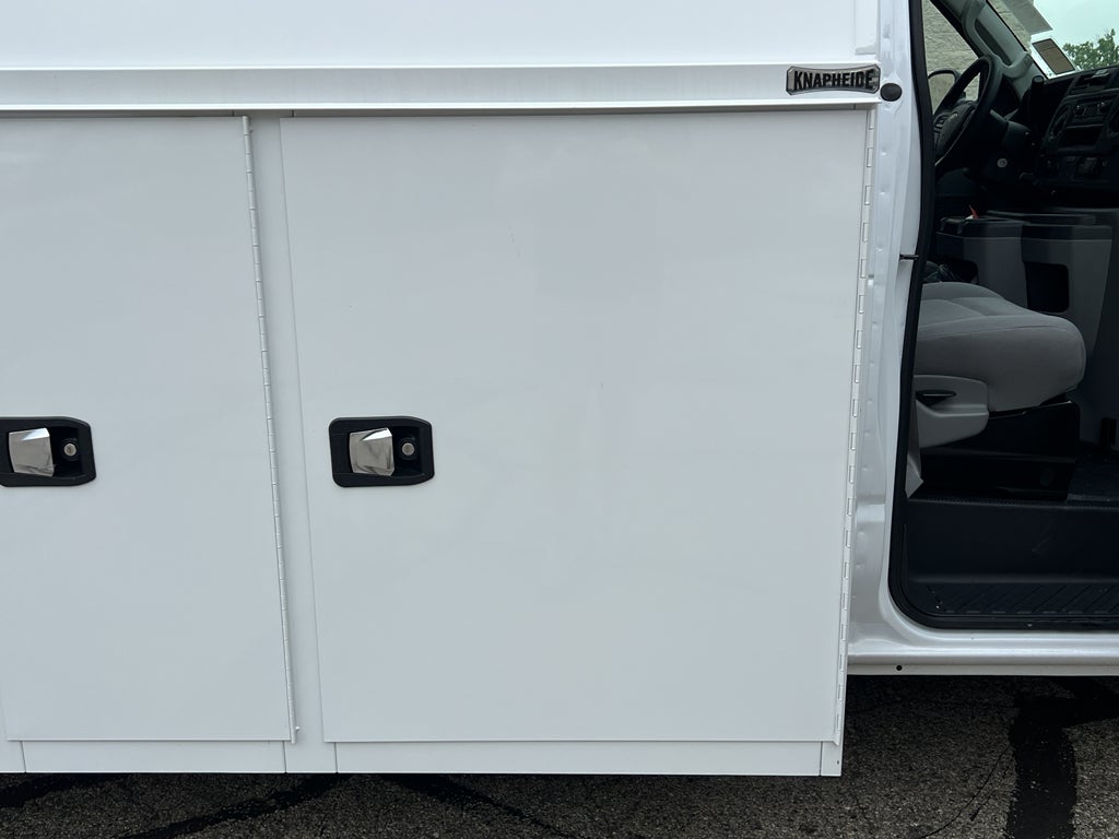 2026 Ford E-Series Cutaway E-350 SRW 138" WB