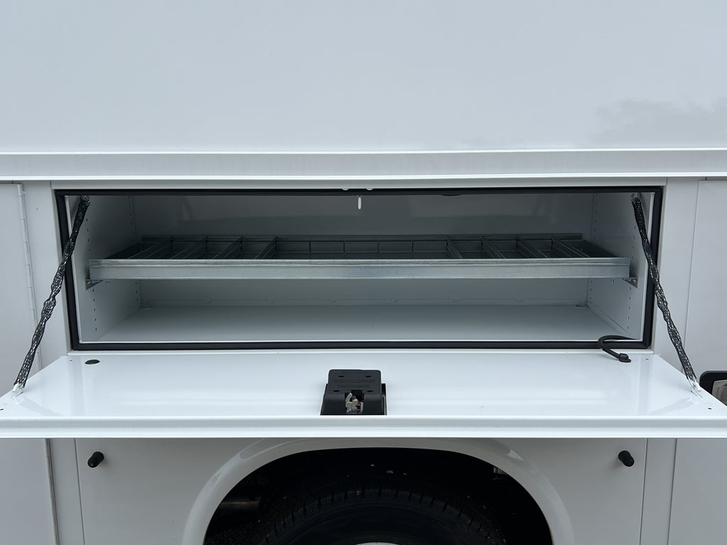 2026 Ford E-Series Cutaway E-350 SRW 138" WB