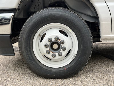 2026 Ford E-Series Cutaway E-350 SRW 138" WB