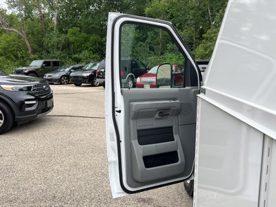 2026 Ford E-Series Cutaway E-350 SRW 138" WB