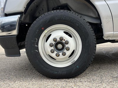 2025 Ford E-Series Cutaway E-350 SRW 138" WB