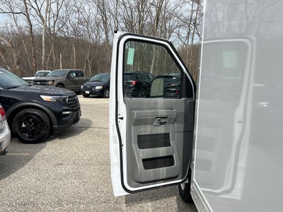 2025 Ford E-Series Cutaway E-350 SRW 138" WB