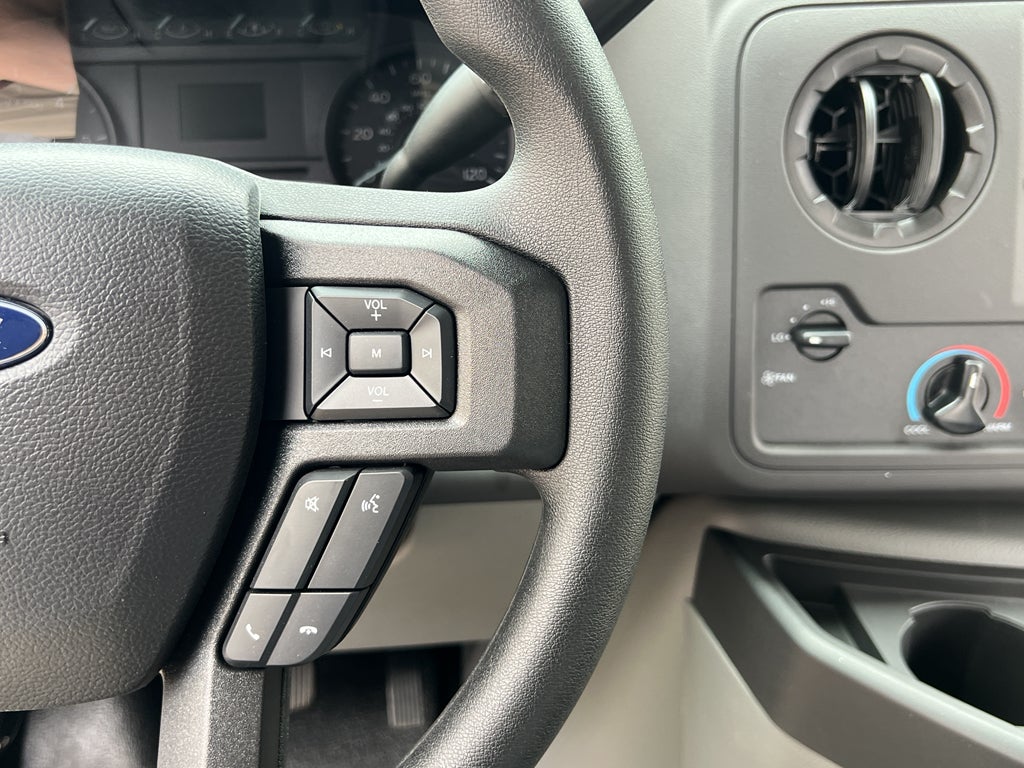 2025 Ford E-Series Cutaway E-350 SRW 138" WB