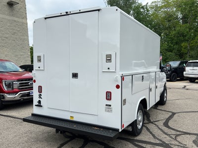 2025 Ford E-Series Cutaway E-350 SRW 138" WB