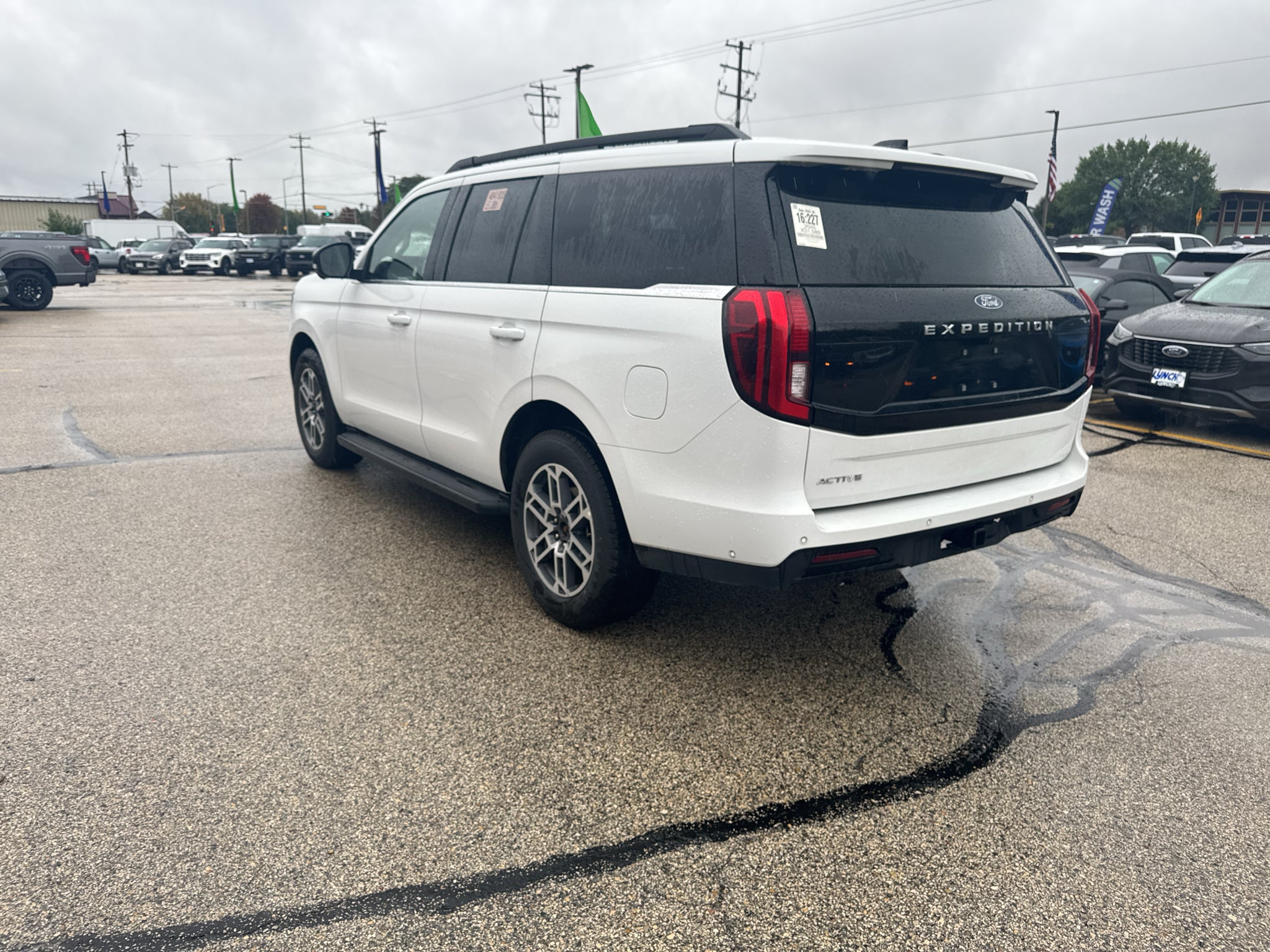 2025 Ford Expedition Active