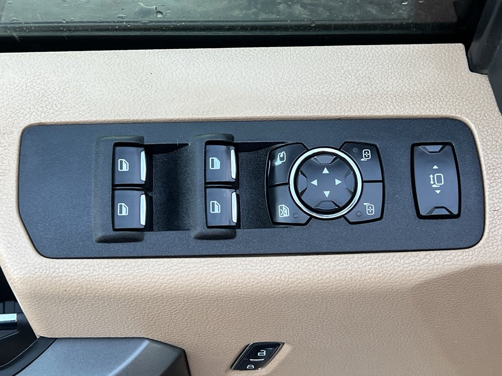 2017 Ford Super Duty F-250 Pickup XLT