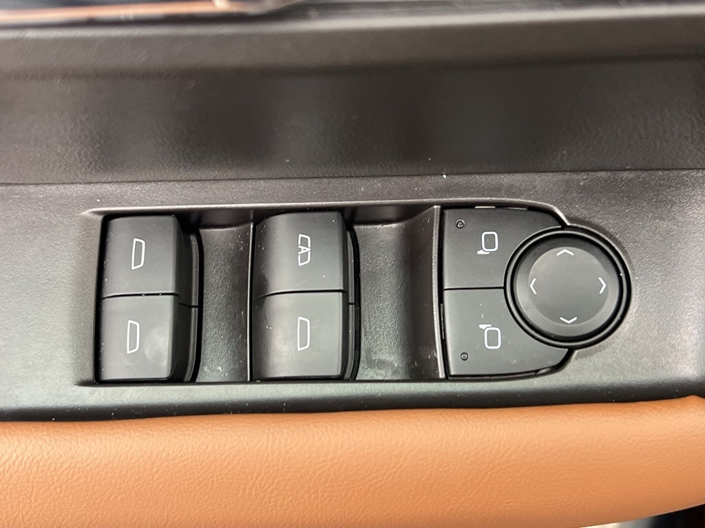 2025 GMC Canyon 4WD AT4