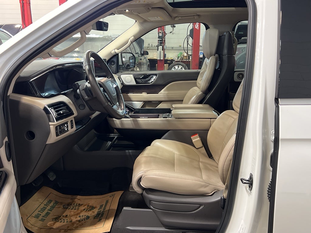2023 Lincoln Navigator L Reserve