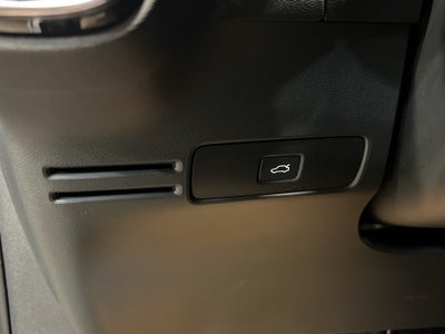 2025 Volvo XC40 Plus Dark Theme